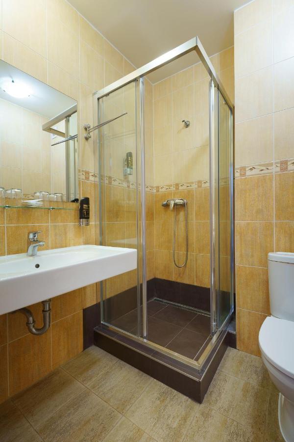 Hotel Termal Vyhne Buitenkant foto